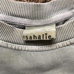 rusty green pullover!